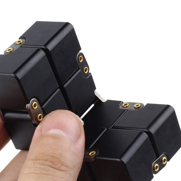 Educational Toys Infinity Cube - Image 7